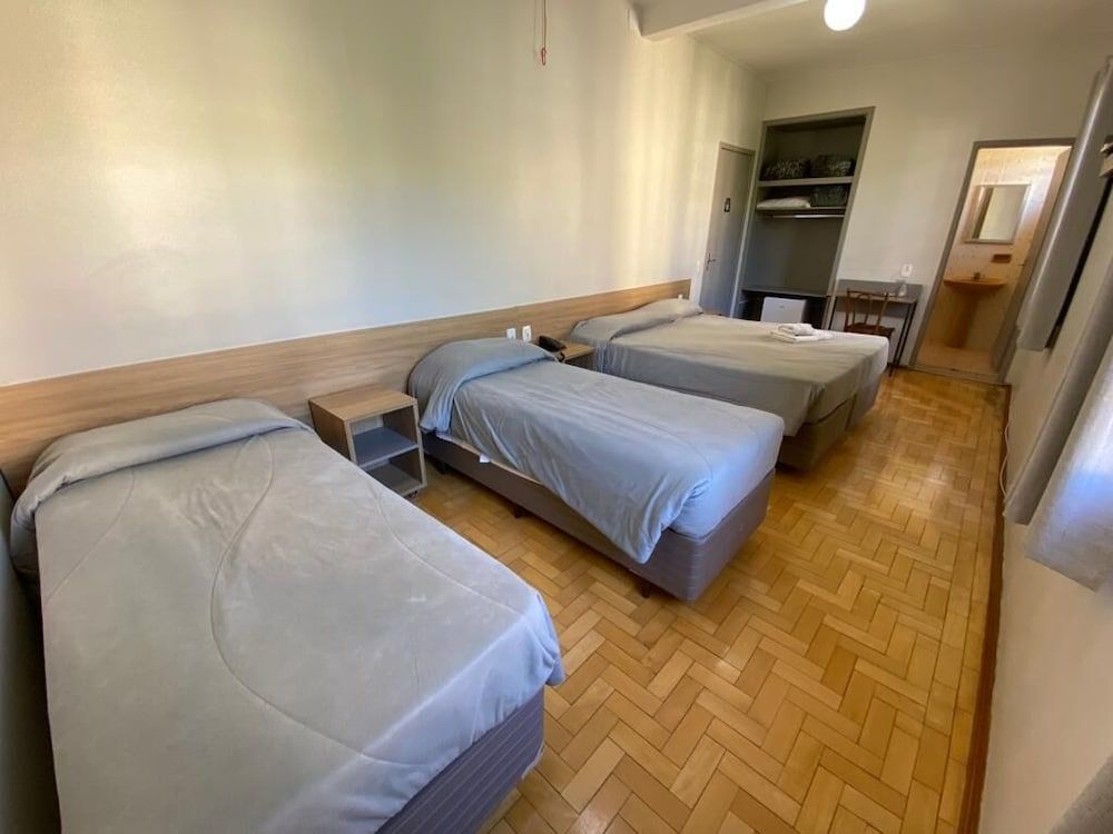 Hotel Dom Rafael Business Standard Triple Room 2