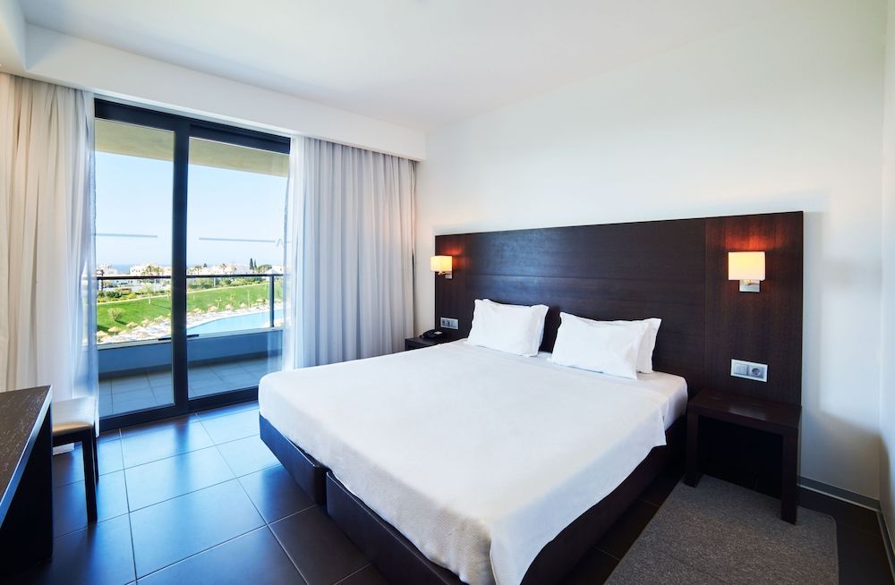 Prestige Suite, Twin, Pool View, Balcony