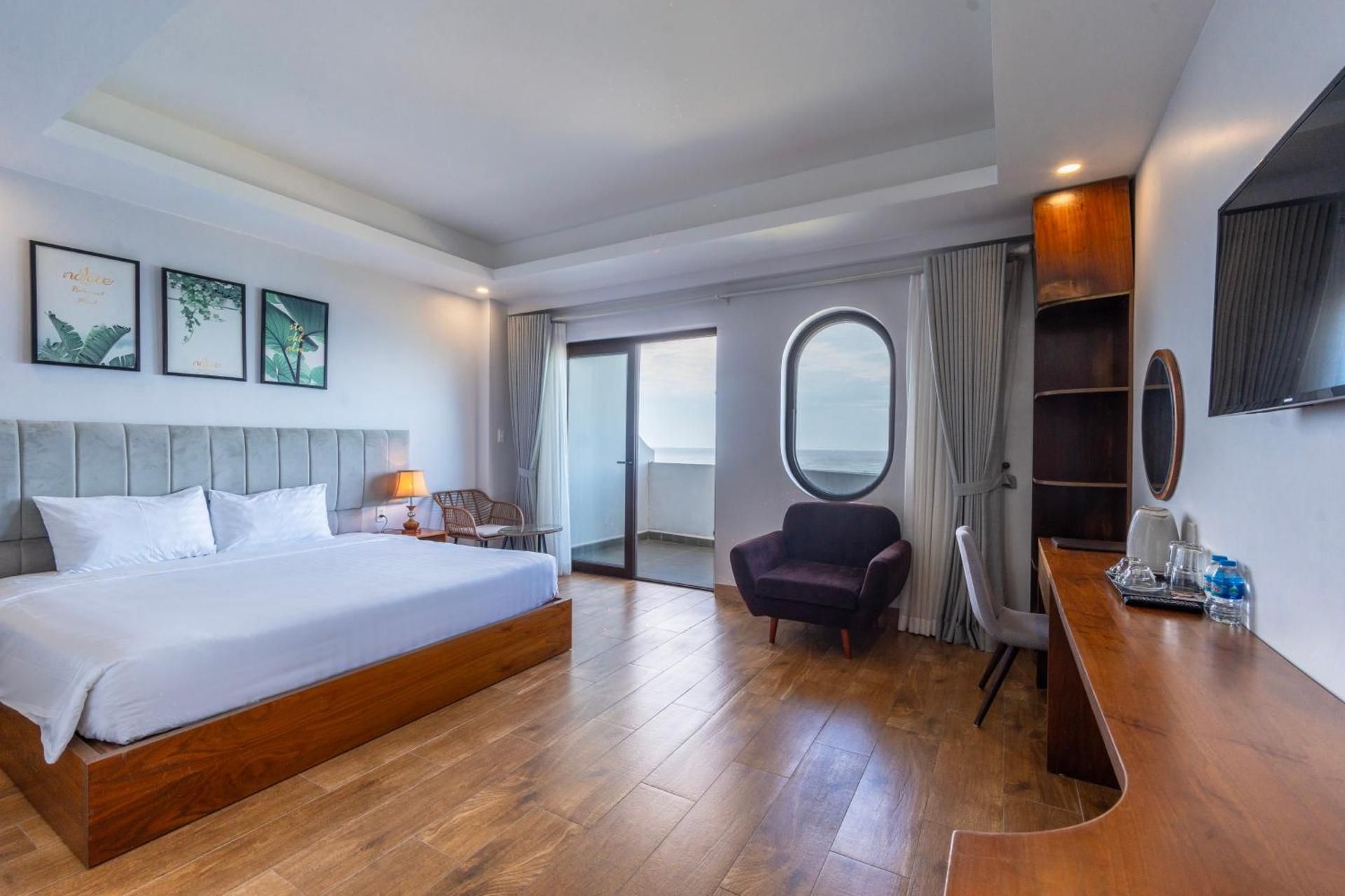 Luxury Ocean View - King