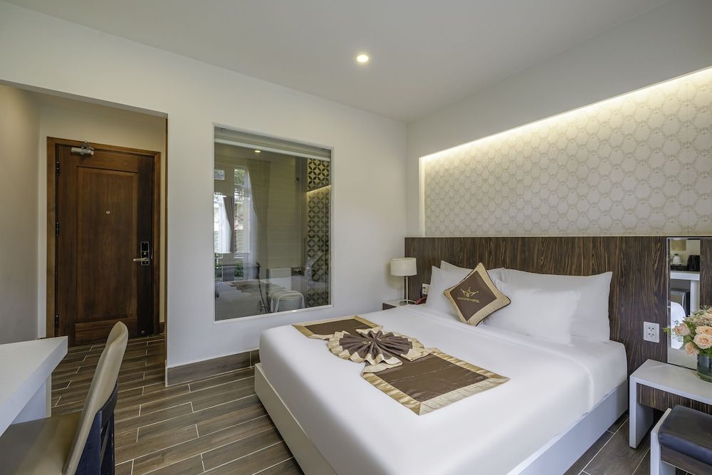 Minh Chien Hotel Deluxe Double Room 6