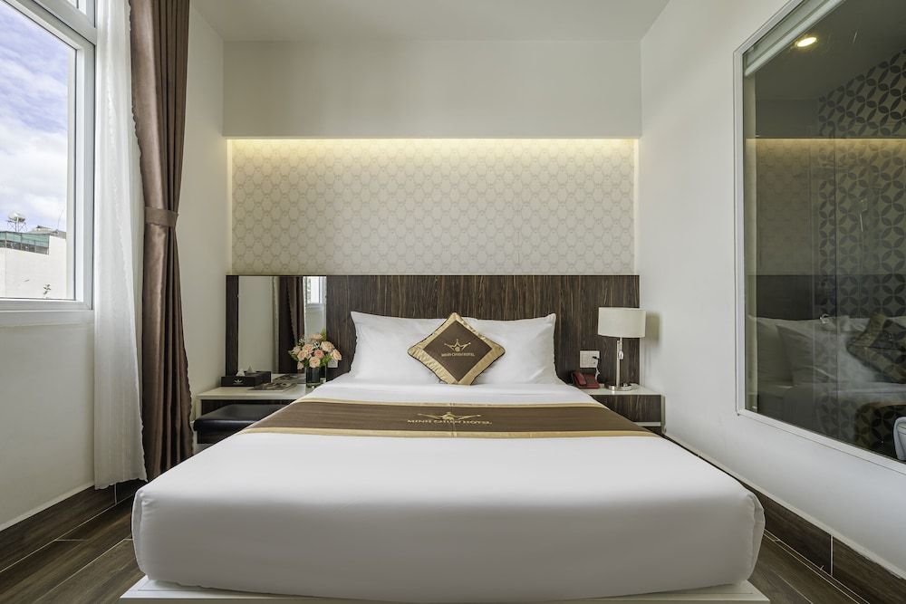 Minh Chien Hotel Deluxe Double Room 7