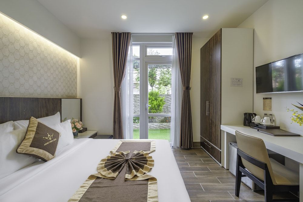 Minh Chien Hotel Deluxe Double Room 8