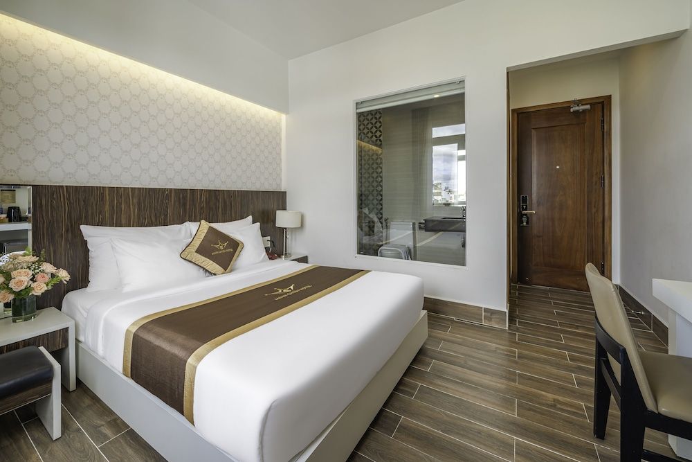 Minh Chien Hotel Deluxe Double Room 3