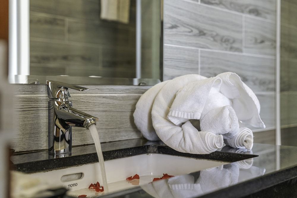 Minh Chien Hotel Deluxe Double Room 14