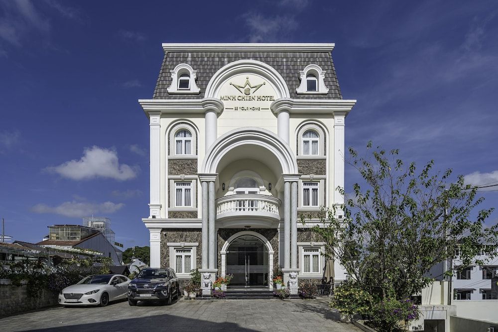 undefined Minh Chien Hotel 8
