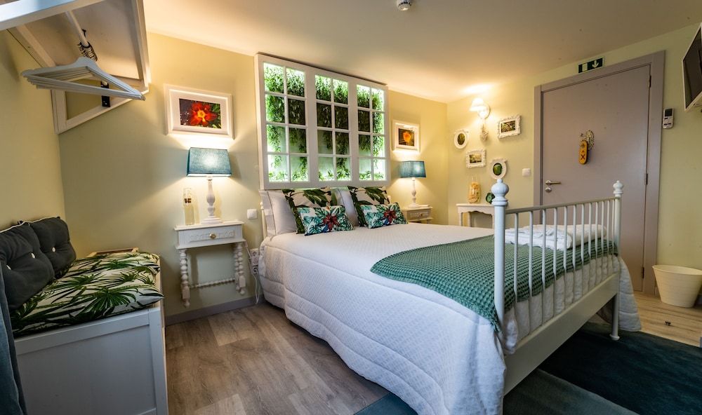 My Bed in Pico Romantic Natura Double Room 2