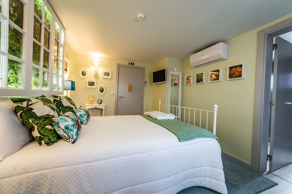 My Bed in Pico Romantic Natura Double Room 3