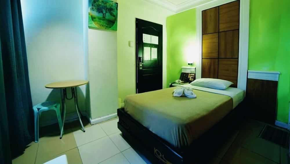 Superior Single Room, No Windows
