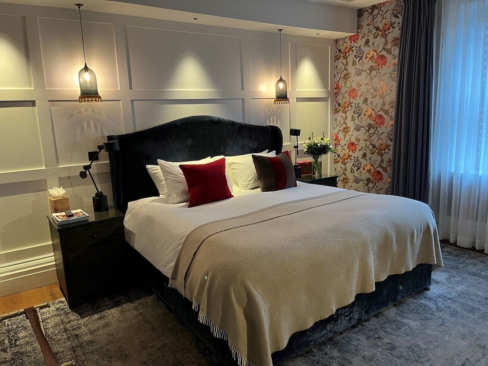 Manor House Lindley Double Room (Platinum) 2