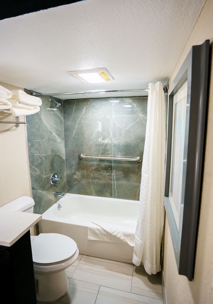 Lx Hotel, BW Signature Collection By Best Western Standard Single Room 15