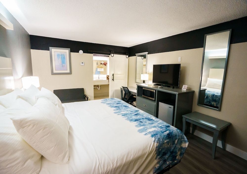 Lx Hotel, BW Signature Collection By Best Western Standard Single Room 5