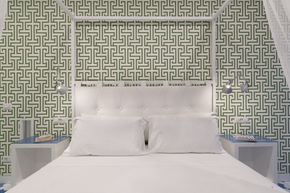 undefined Luxury&Romantic Apartment with Balcony in Sorrento 10