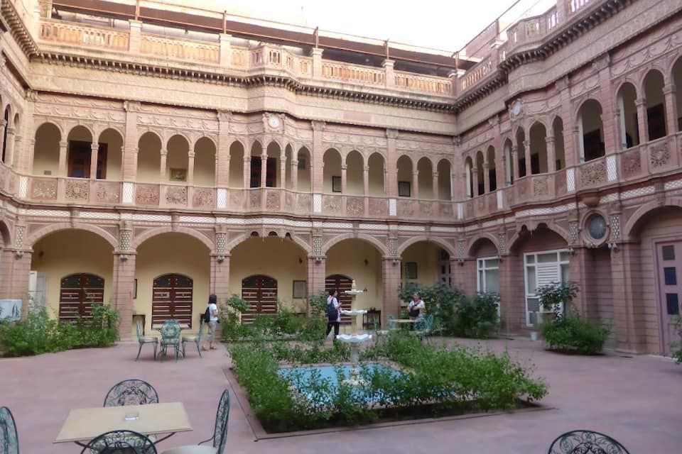 Hotel Bhanwar Niwas By Basavan Art Hotels