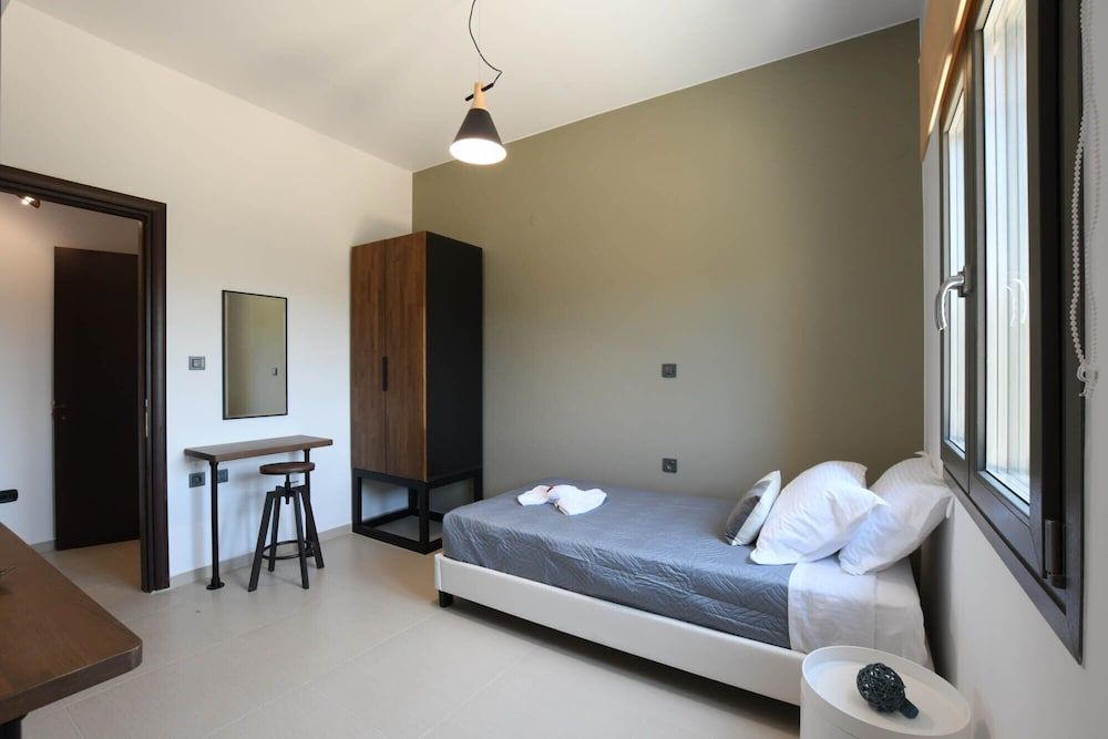 Premium Suite (Hera)