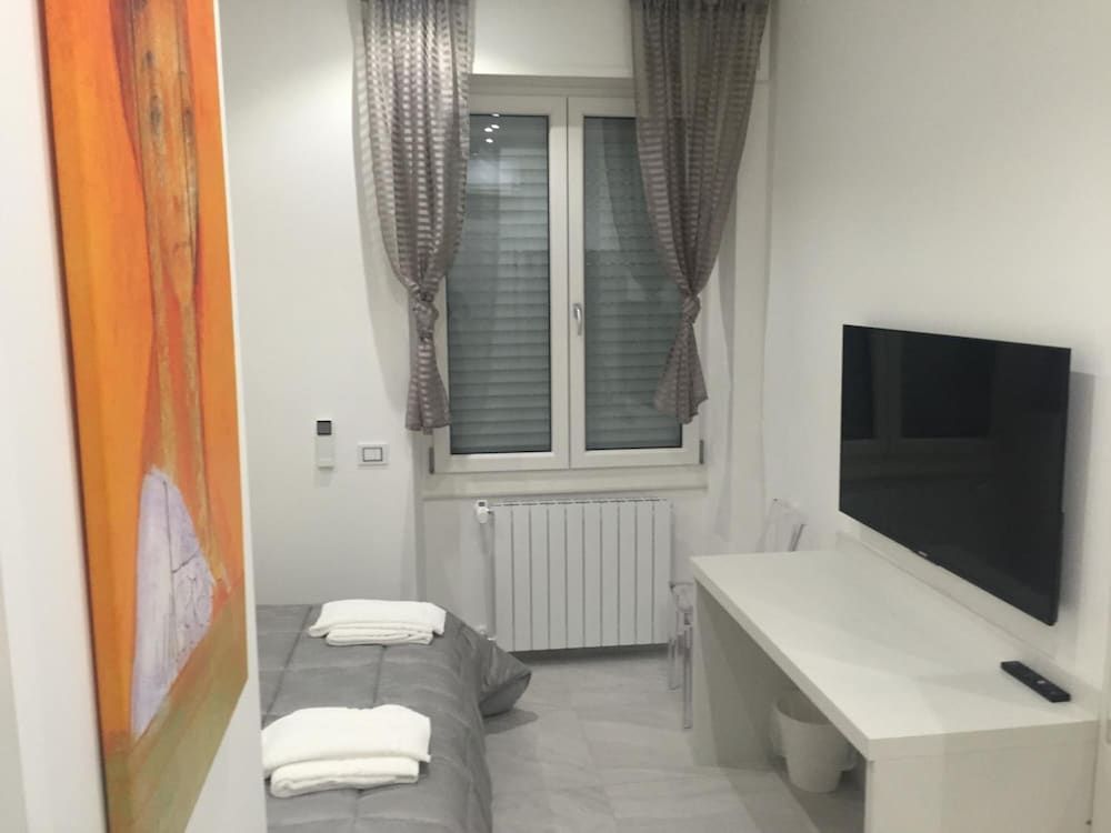 undefined Picaflor 8