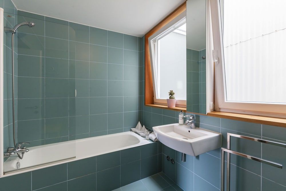 Go2oporto Fontainhas Design Apartment, 2 Bedrooms, City View 9