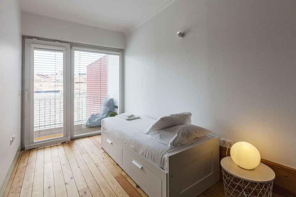 Go2oporto Fontainhas Design Apartment, 2 Bedrooms, City View 13
