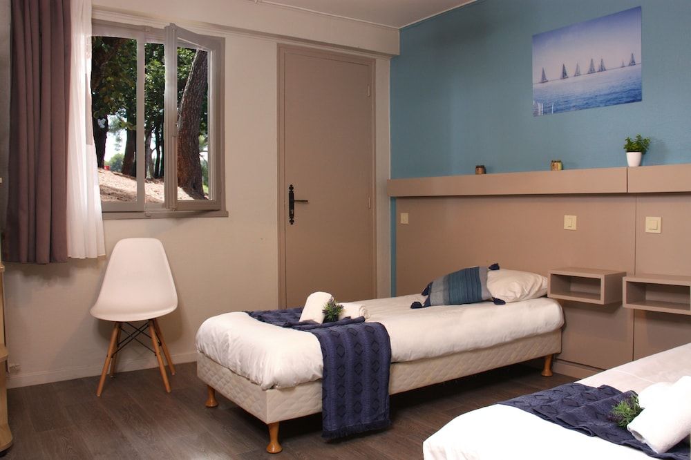Room, Multiple Beds, Connecting Rooms