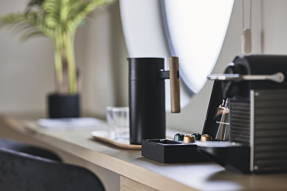 Cama Luxury Suites Glyfada Deluxe Double Room 19