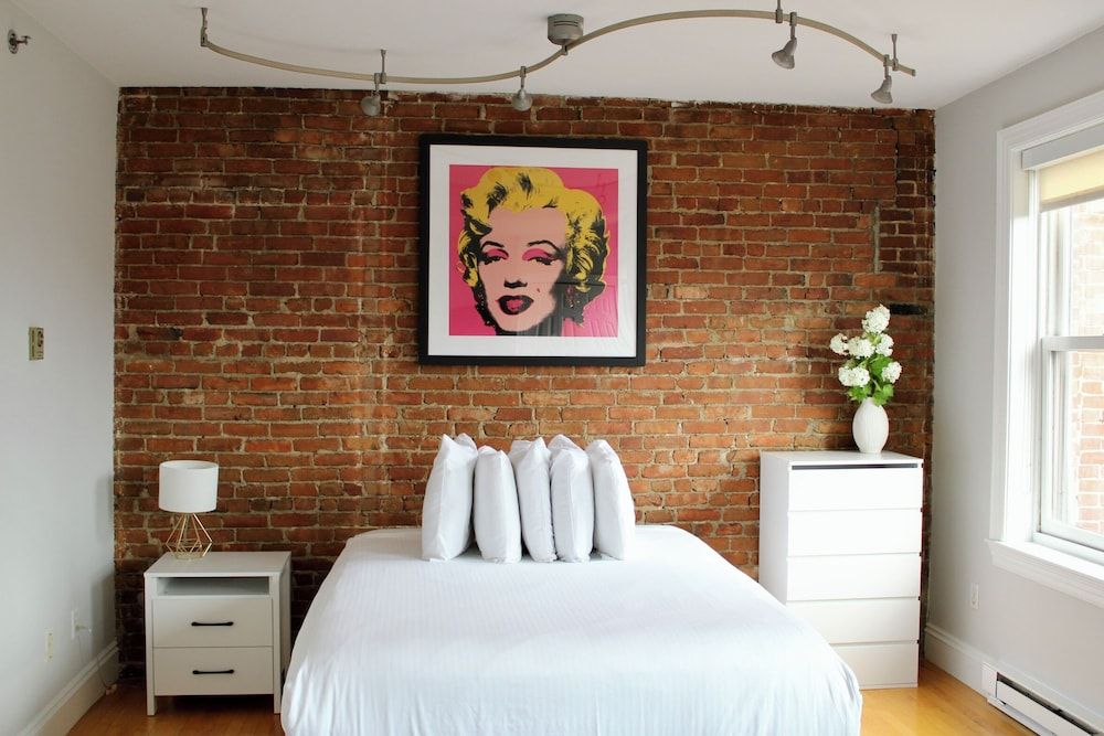 undefined Maverick Suites at 402 Columbus Ave 9