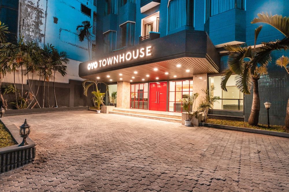 undefined Super OYO Townhouse 2 Hotel Gunung Sahari 9