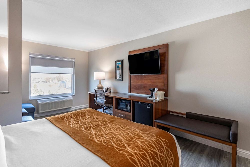 Suite, 2 Queen Beds, Accessible, Non Smoking
