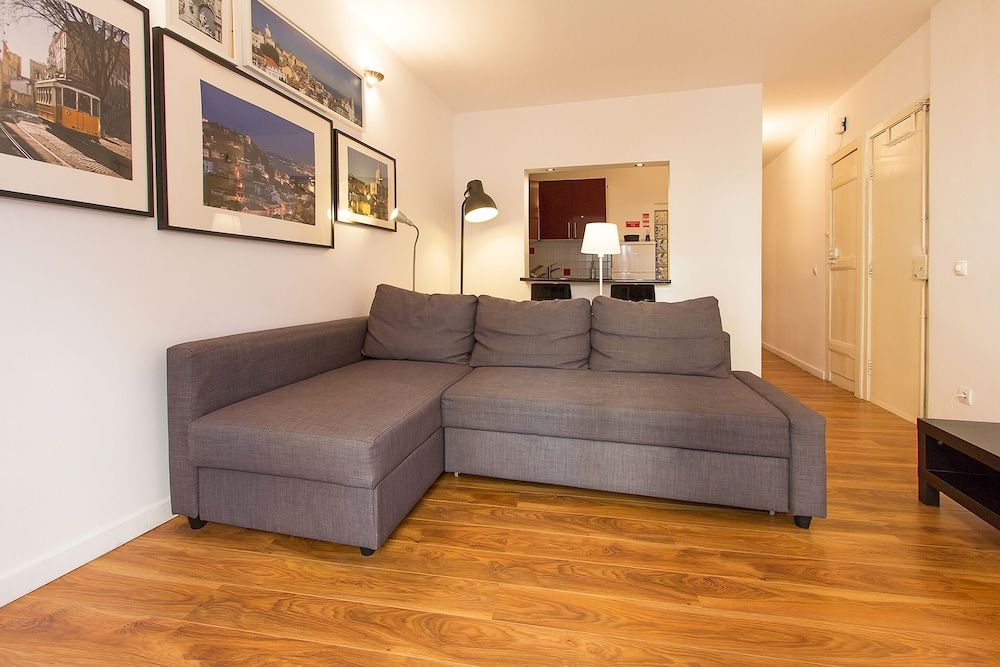 undefined Typical Tailor Made Flat in Central Graça 7