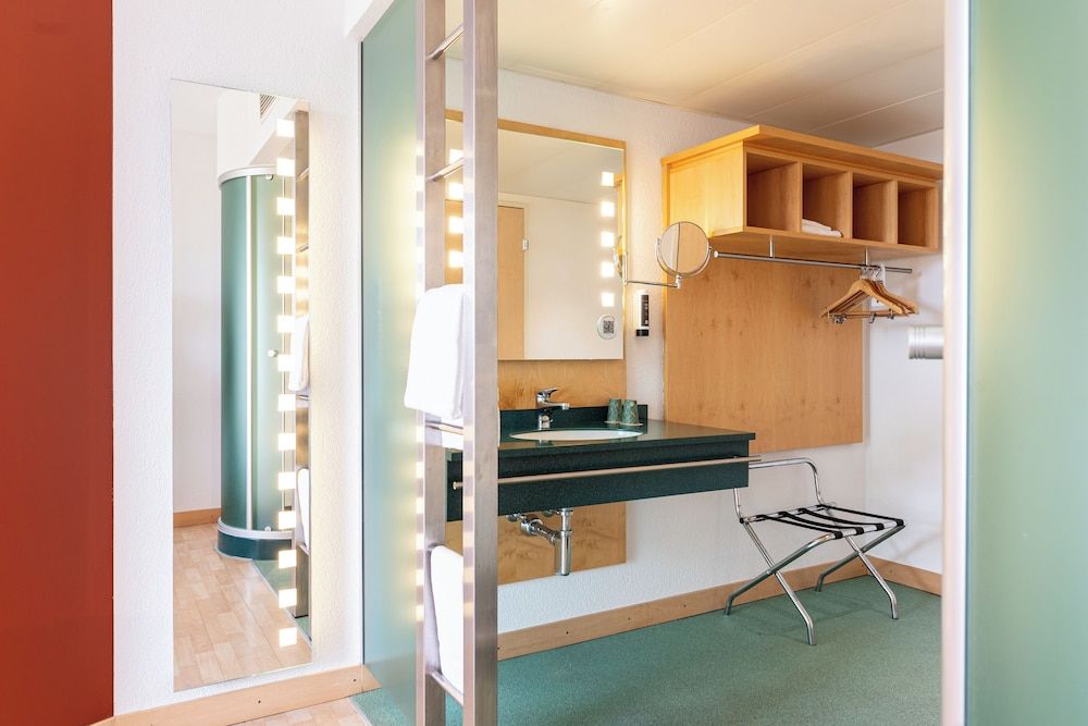 B&B Hotel Lully 3 Lakes Double Room 8