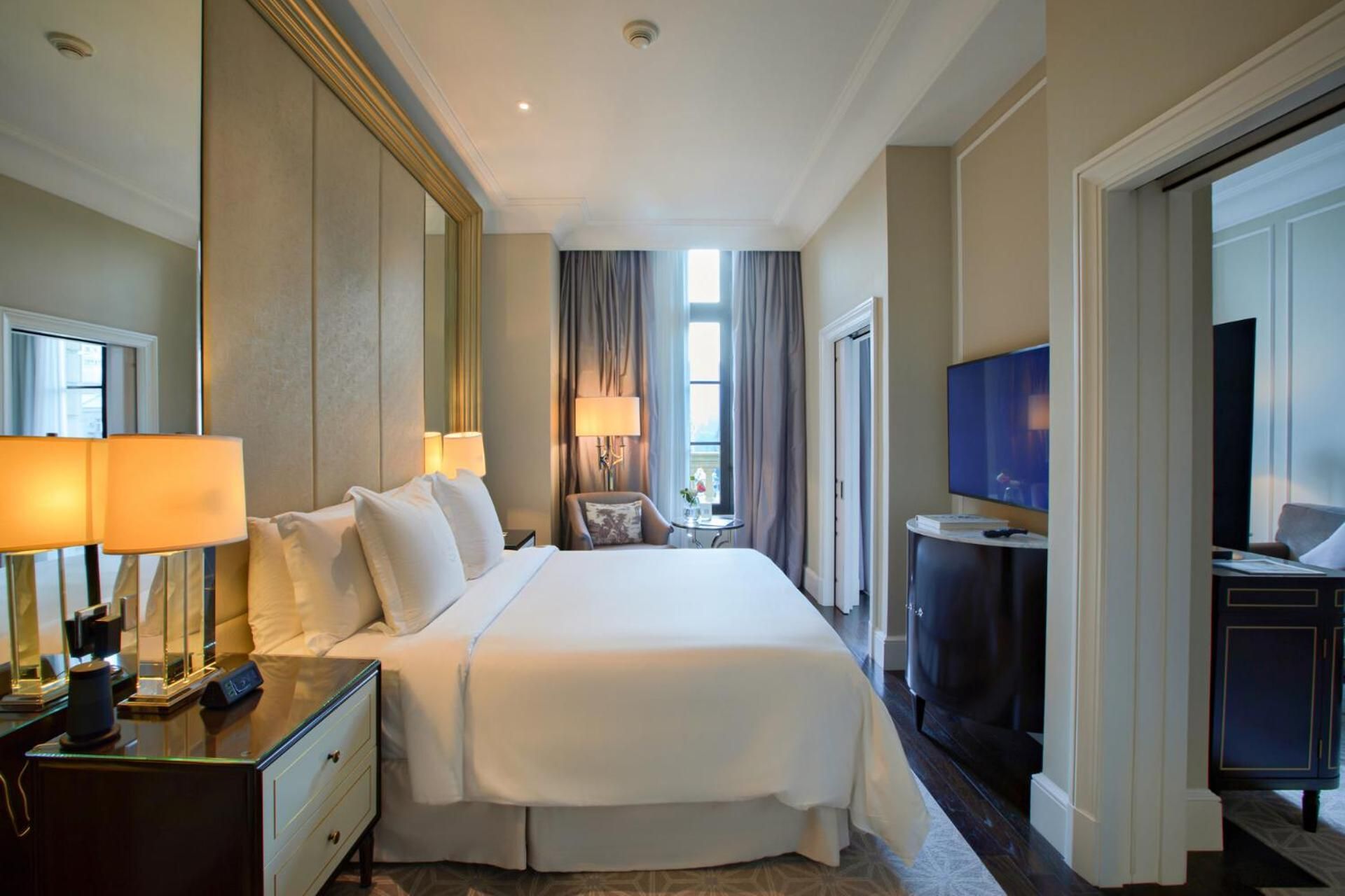 Executive Suite Park View King