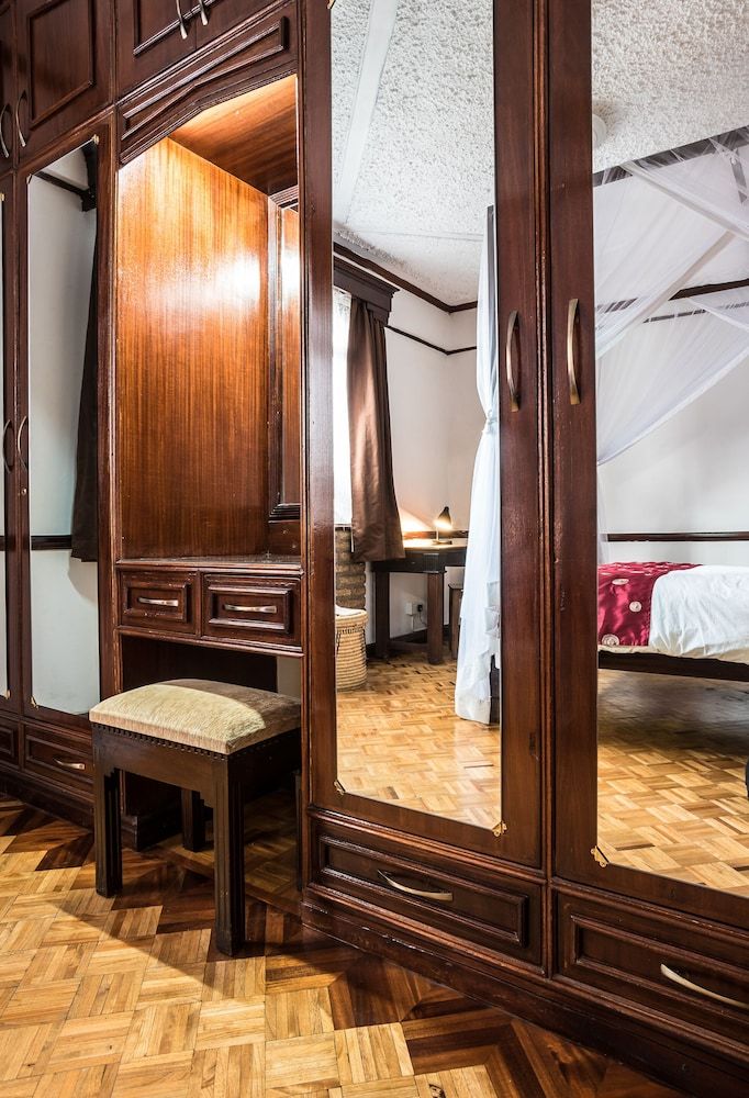 The Grand Gables Suite, 1 Bedroom 8