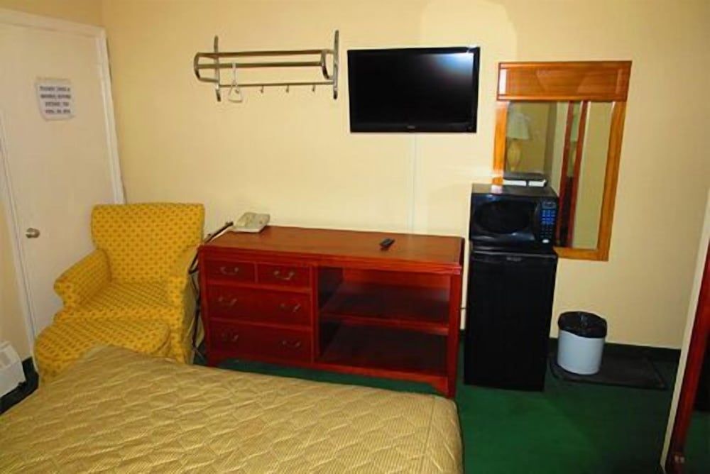 Standard Room, 1 Queen Bed, Non Smoking