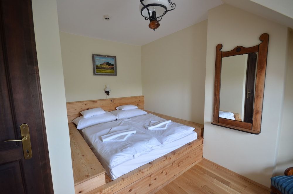 Révész Hotel Superior Double Room 3