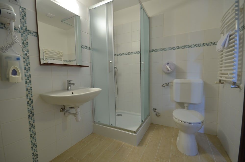 Révész Hotel Superior Double Room 5