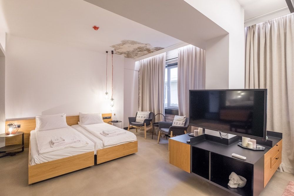 R34 Boutique Hotel Superior Suite 11