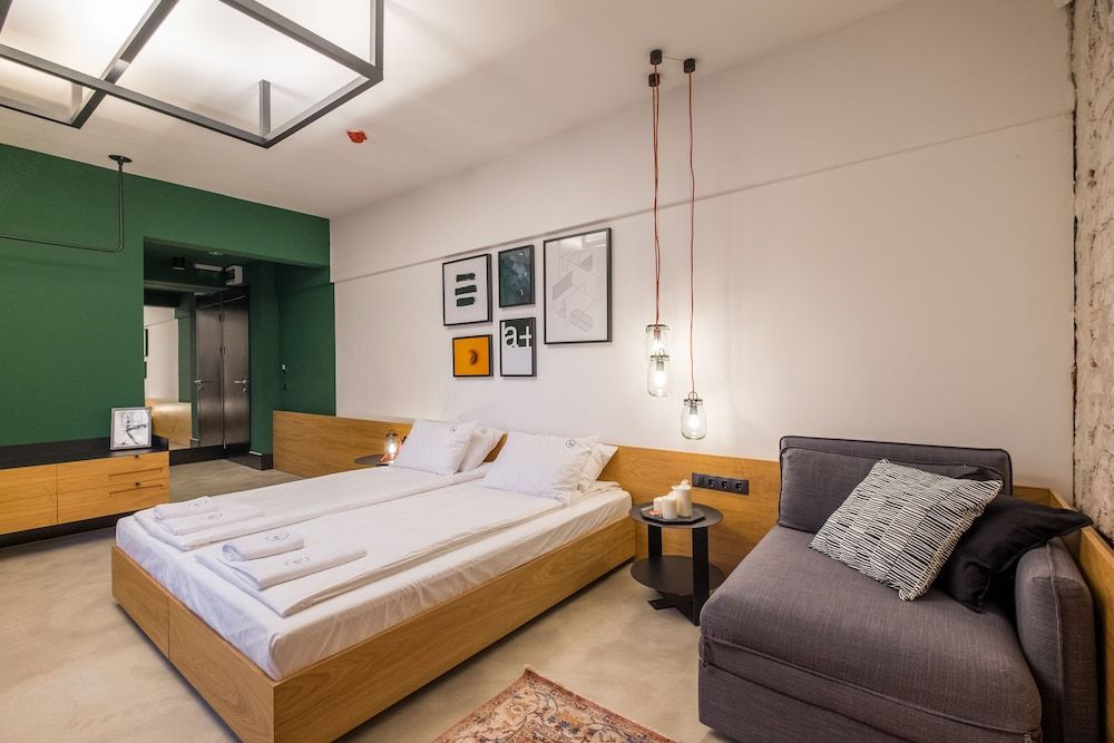 R34 Boutique Hotel Deluxe Studio 4