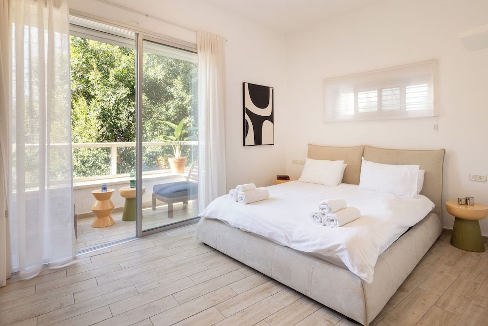 undefined Heart of TLV-Modern wBalcony- 3BD & 3BR 7