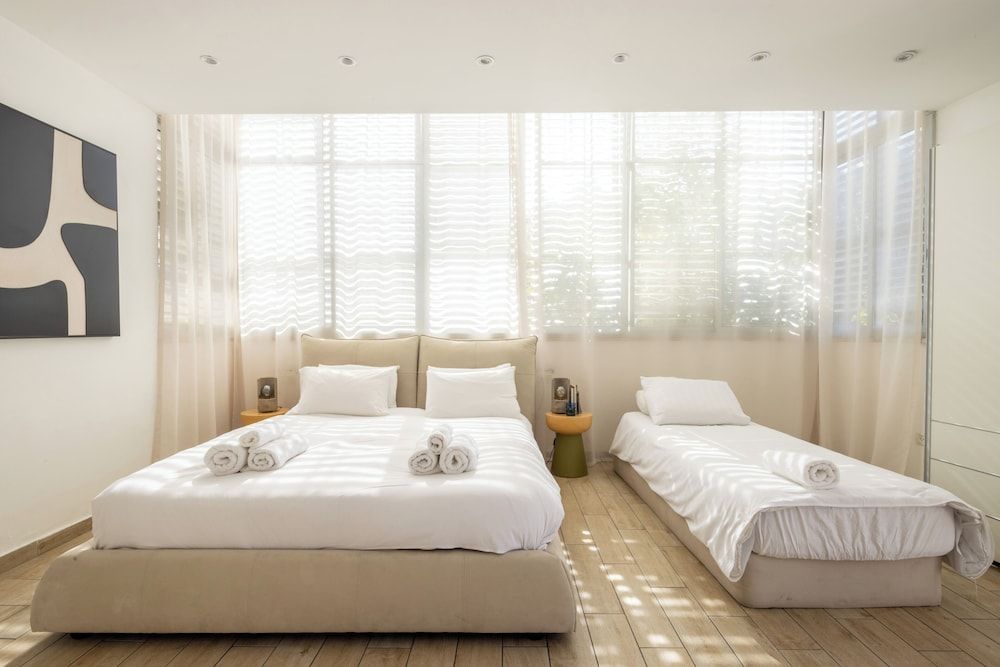 undefined Heart of TLV-Modern wBalcony- 3BD & 3BR 4