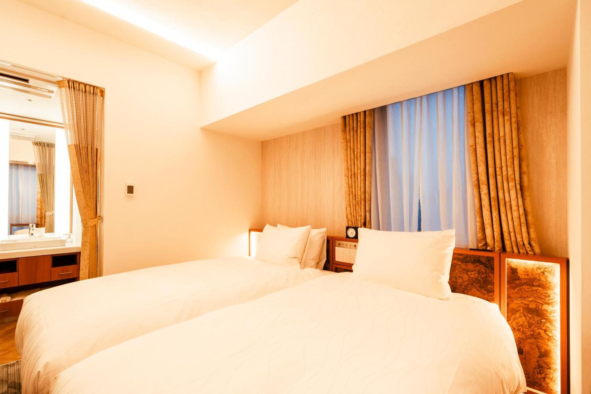 Superior Twin Room for 2 People - Non-Smoking