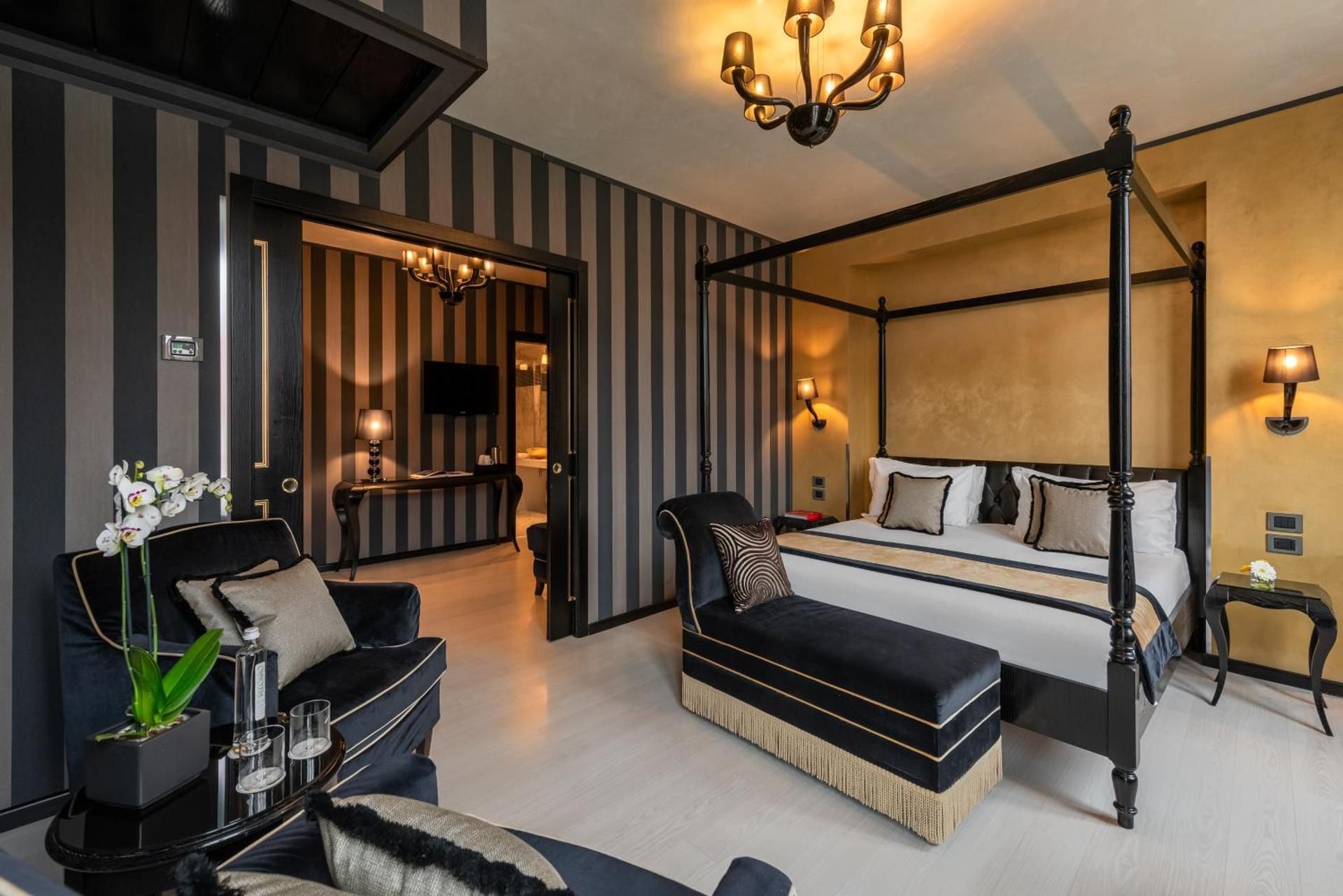 undefined Carnival Palace Hotel 4