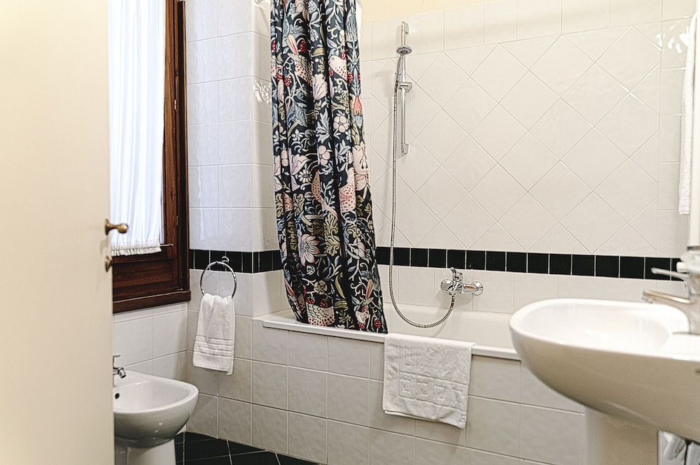 Deluxe Double Room (21)