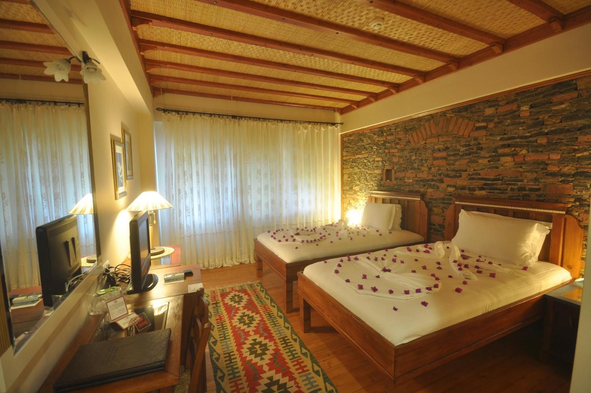 Standard Double or Twin Room with Sea View