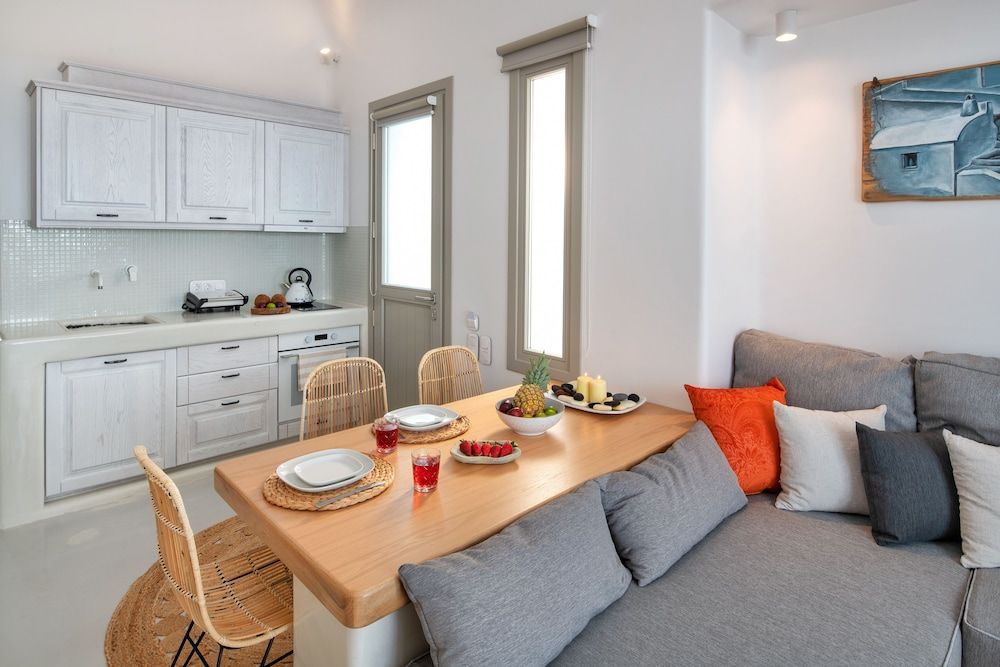 Milestone Villas Exclusive Villa (Olivia) 8