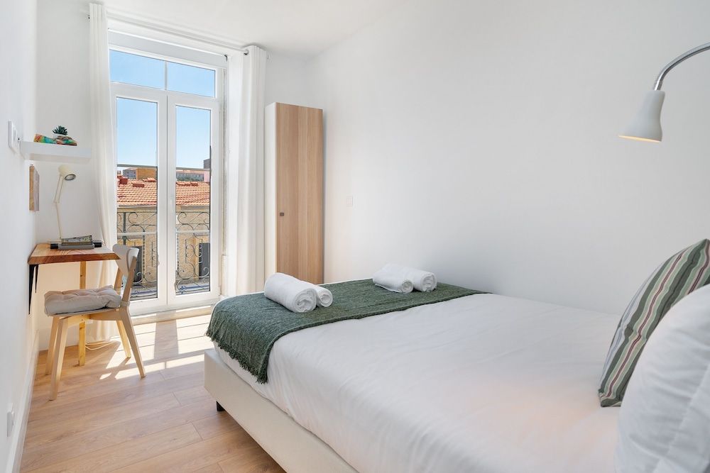 Modern Lisbon Apartments by SoulPlaces Design Apartment 5