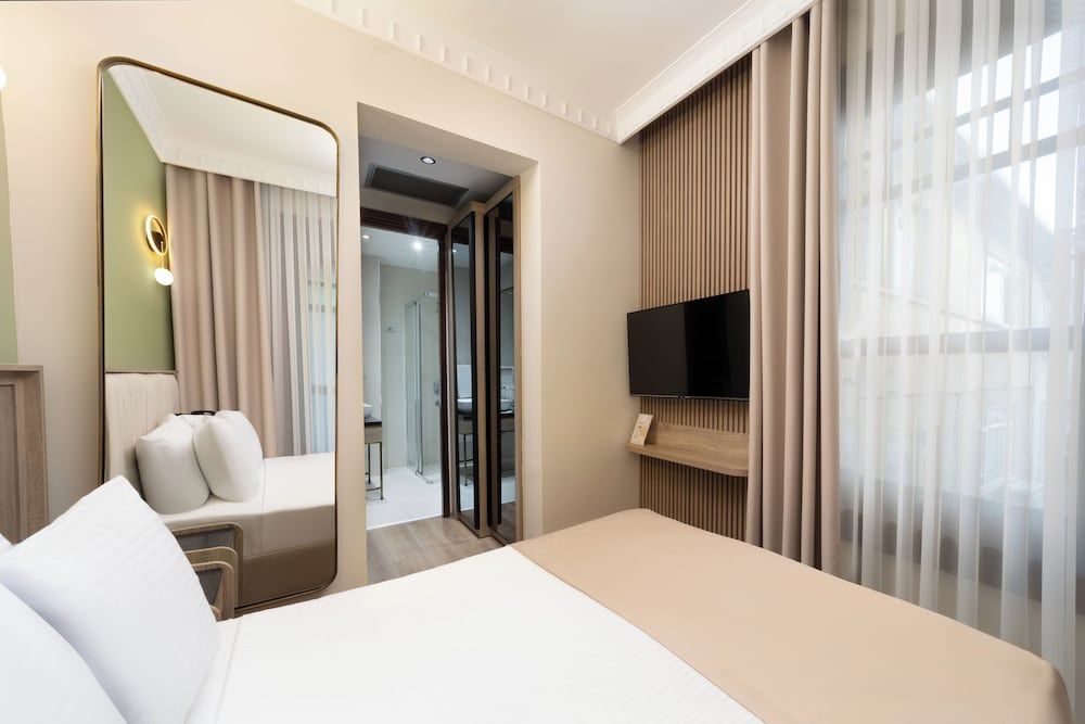 undefined Atik Palace Hotel 3