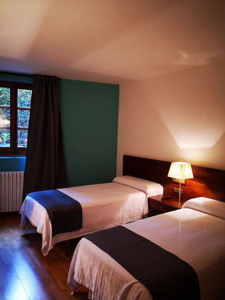 Standard Twin Room, Ensuite