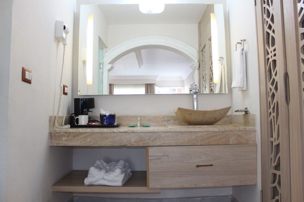 Hotel Flamingo Irapuato Superior Room, 1 King Bed 6