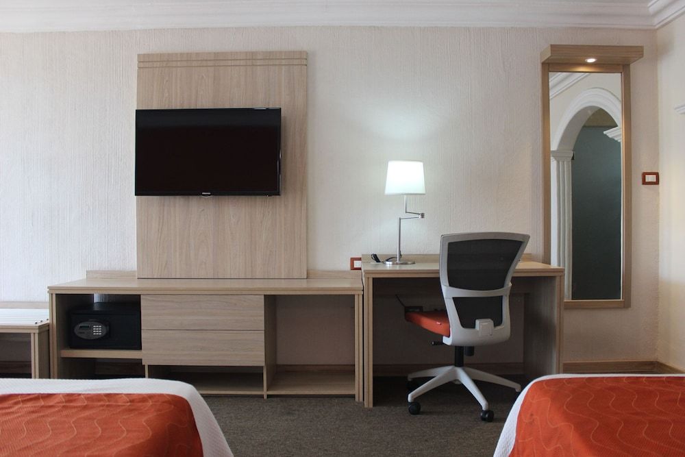 Hotel Flamingo Irapuato Standard Room, 2 Double Beds 8