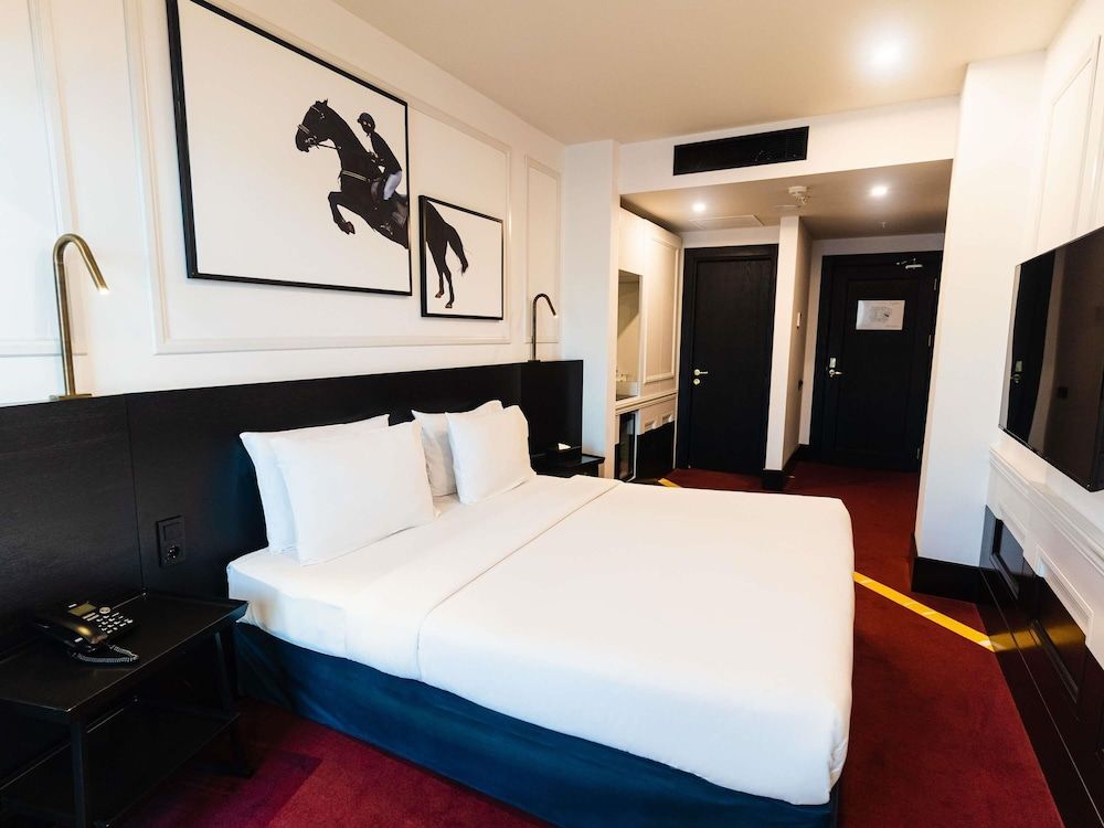 Club Room, 1 Double Bed with Sofa bed