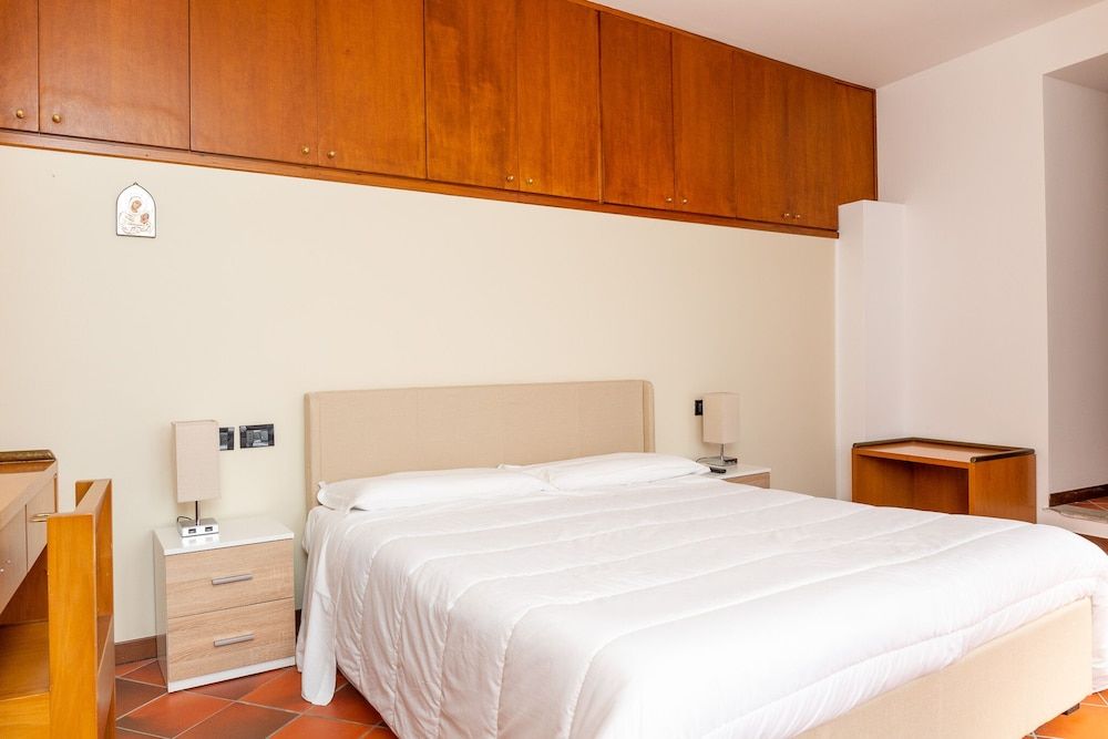 Albergo Sacro Monte Varese Standard Double Room, 1 Double Bed, Garden View, Garden Area