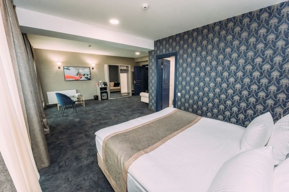 Hotel Sapphire Bakuriani Superior Double Room, 1 King Bed 10